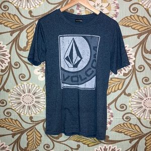 🐉Volcom navy blue t-shirt🐉